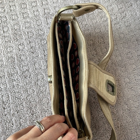 The Sak Metallic Light Gold/Taupe Small Shoulder Bag - Picture 4 of 6